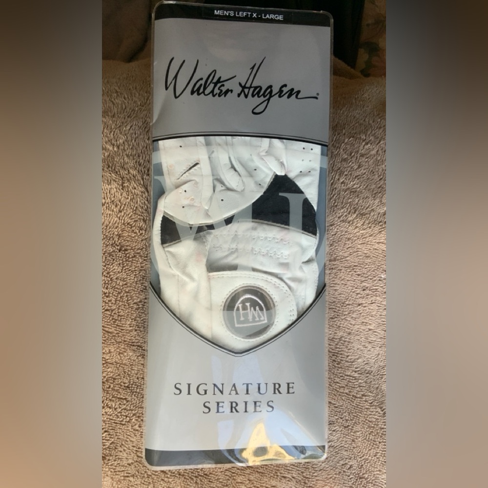 Walter Hagen Signature Series Golf Glove. Left hand.